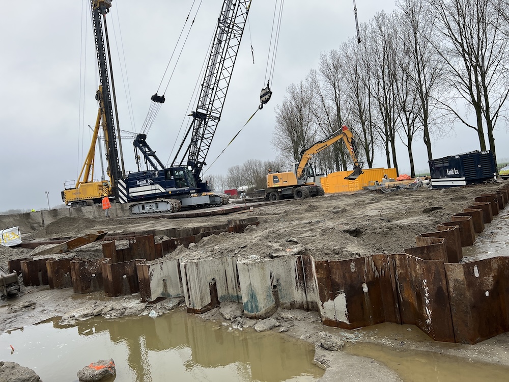 stalen damwand bouwproject Oijen Renovatie rioolwaterzuivering